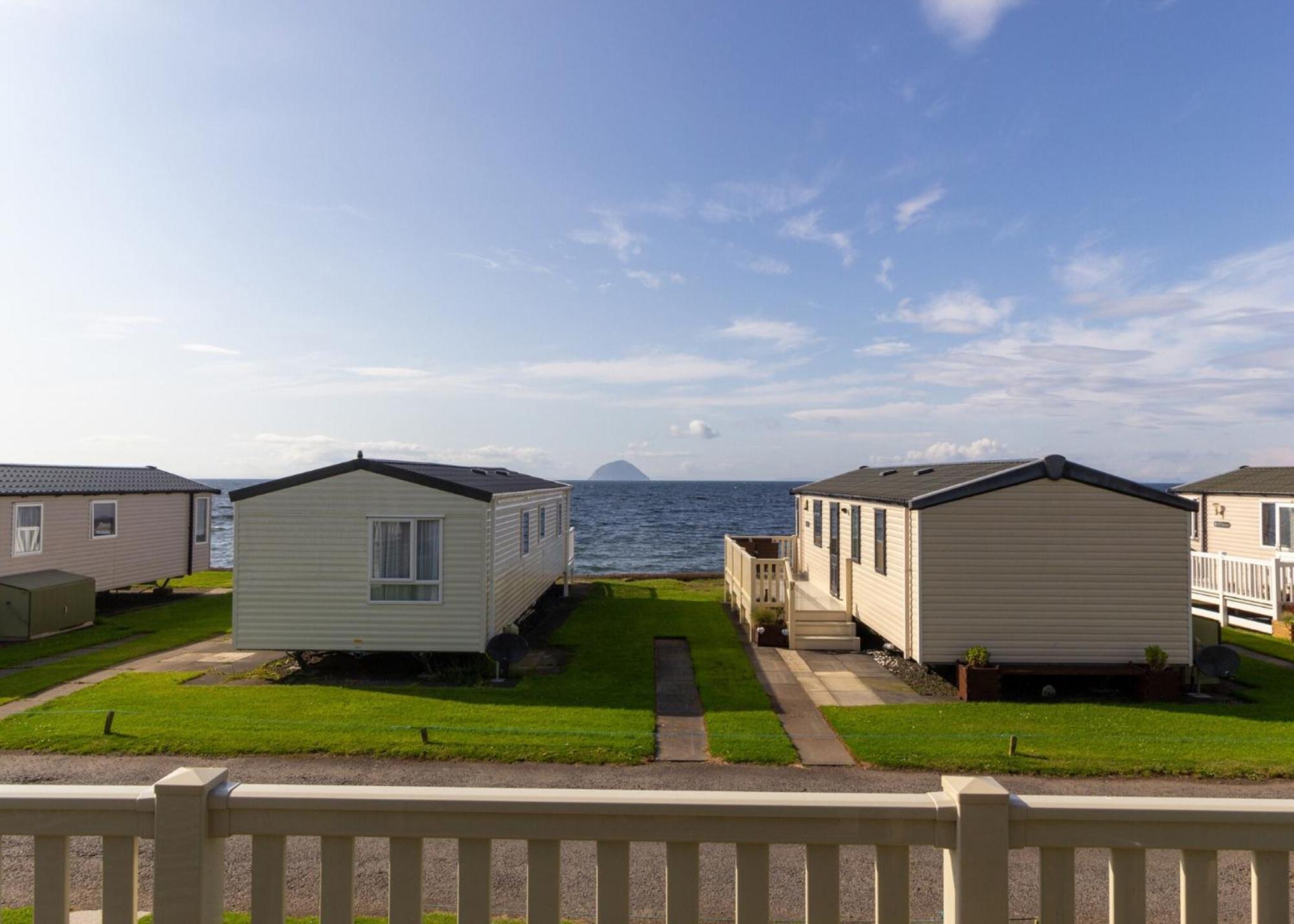 Bennane Shore Holiday Park Lendalfoot Екстериор снимка